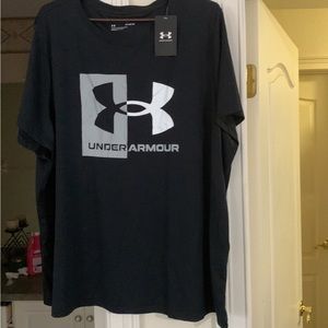 Black under armor shirt size 3X